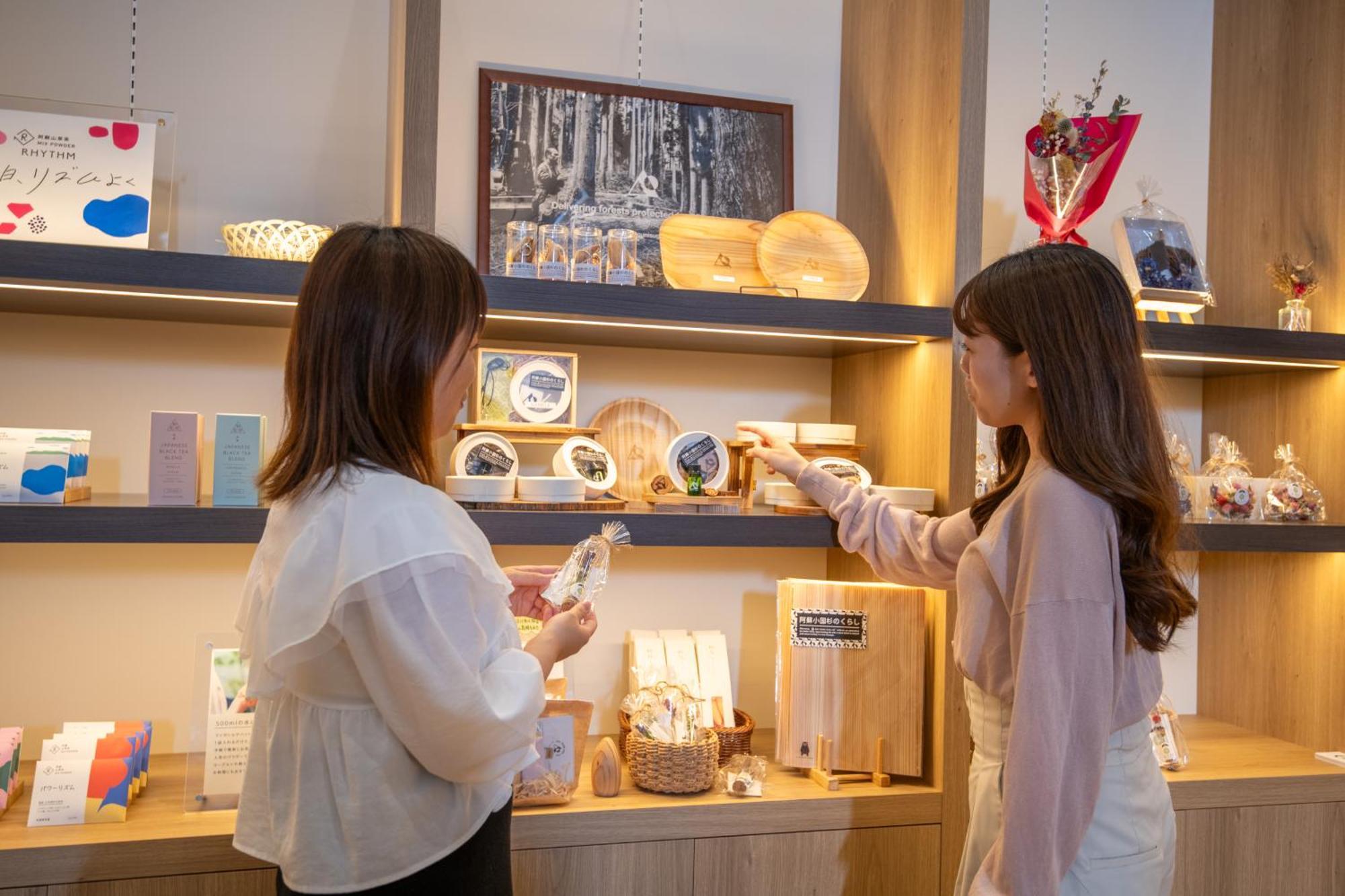 旅館 亀の井ホテル 阿蘇 4*